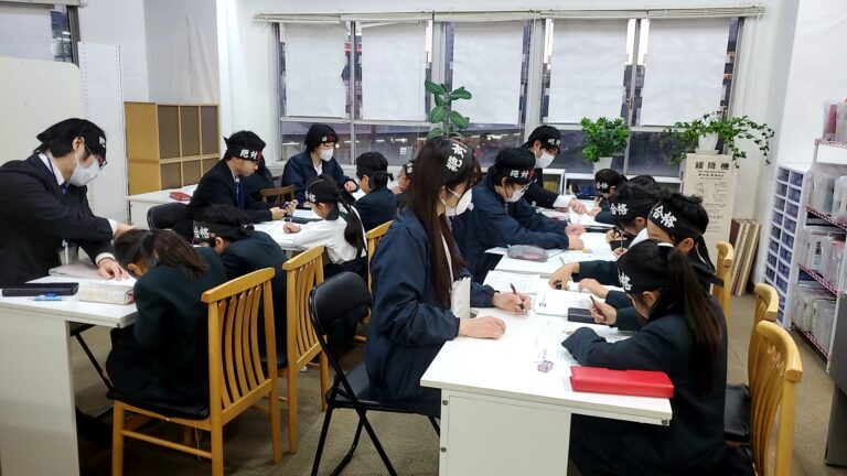 ２月から新年度授業が始まります