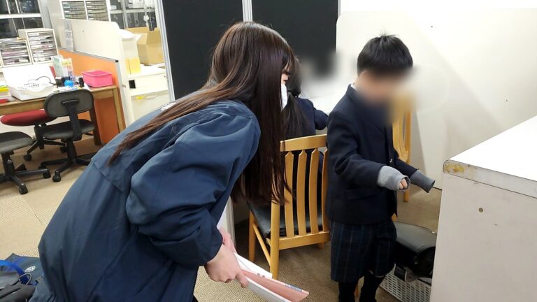 自習時間の塾生さんと楽しい会話