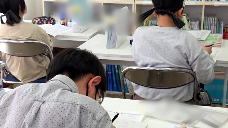 春期講習、佳境に入る！仲間と切磋琢磨する姿が印象的です