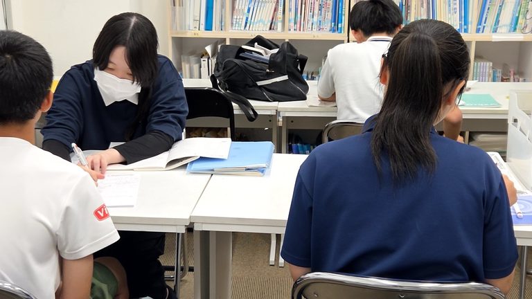 中学生・高校生対象“テスト対策コース”が、この秋も人気です！！