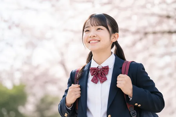 志望校合格を果たした中学生
